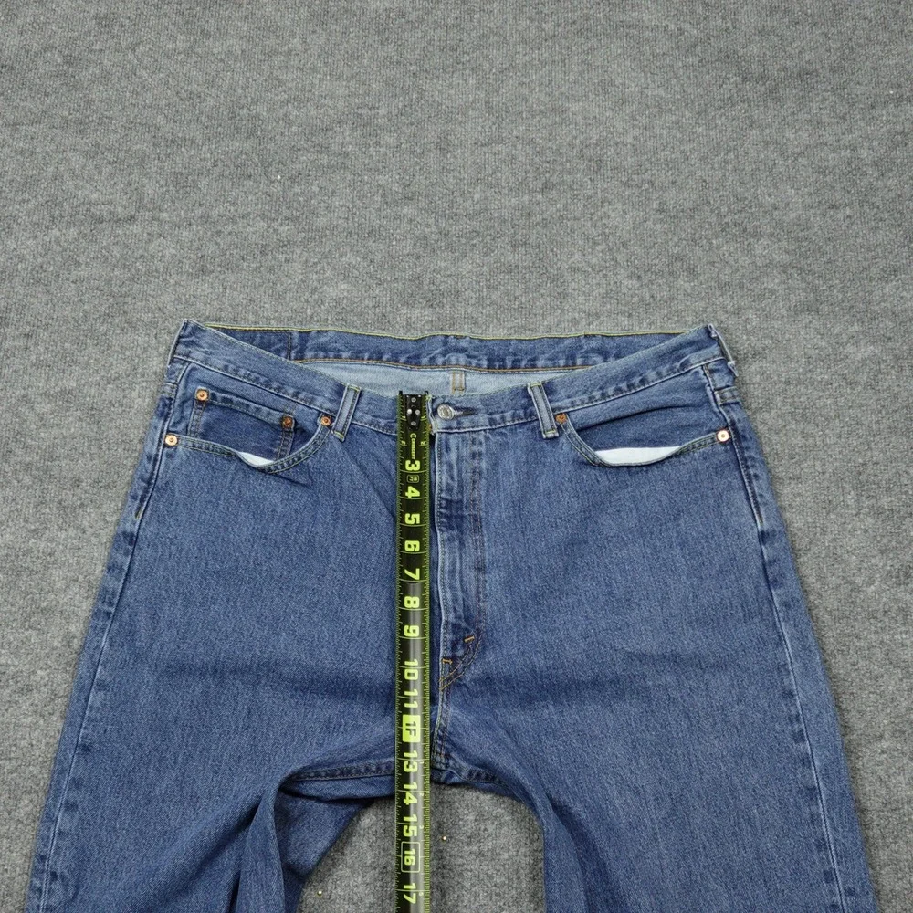 Levi's 550 Jeans Mens 40x30 Blue Relaxed Fit Straight Leg Medium Wash Zip Fly